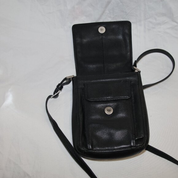 Derek Alexander - Picture 4 of 5